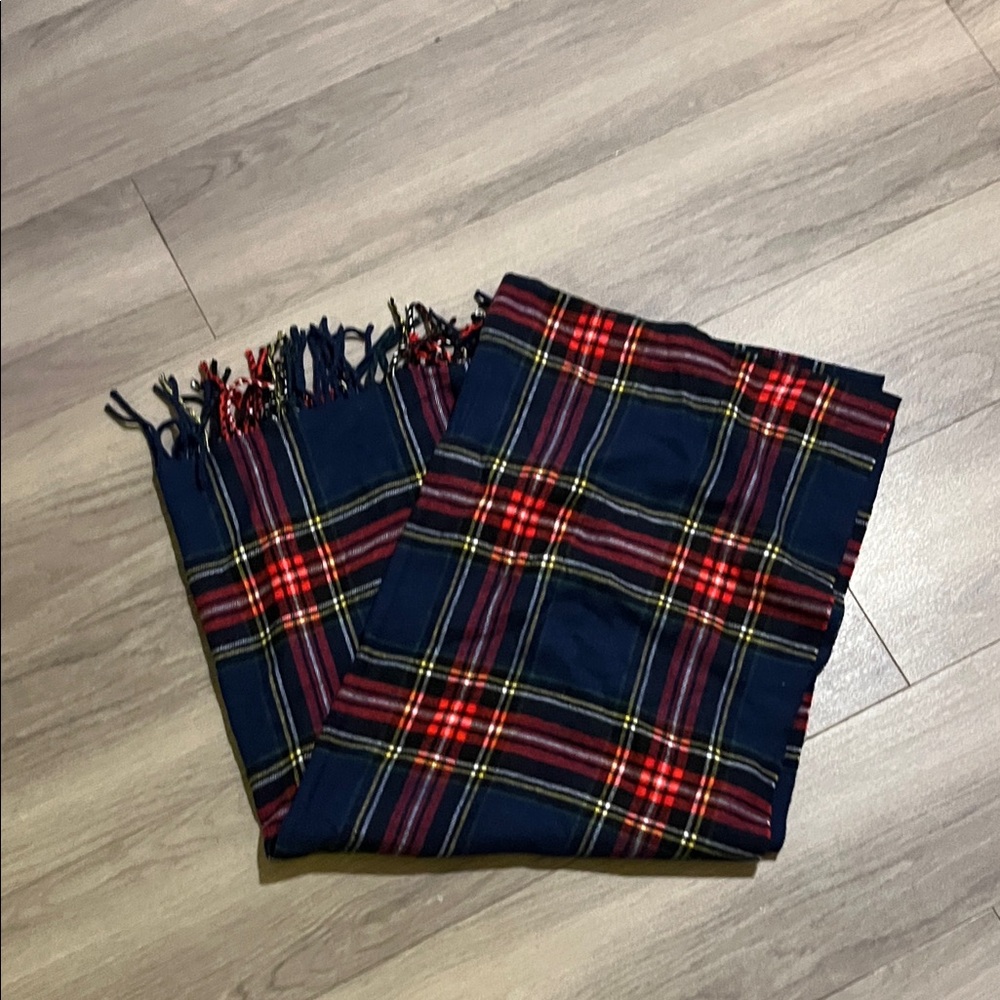 Plaid Fringe Scarf  Italy design